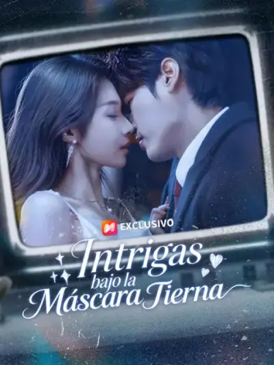 Intrigas bajo la máscara tierna — portada